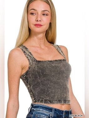 NWOT Zenana Crinkle Acid Washed Crop Top Size L